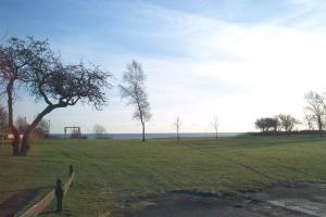 Das Campingareal mit Aussicht �ber das Meer