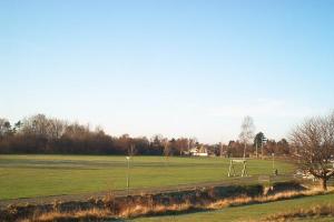 Das Campingareal mit Aussicht �ber das Meer.